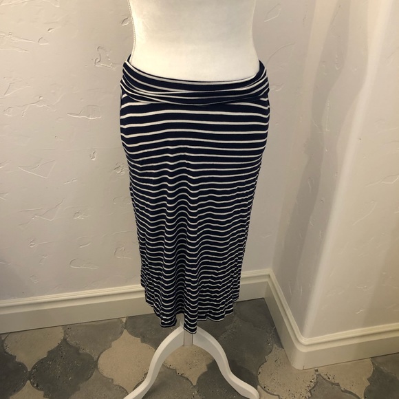 Lot of 4 knit skirts by Bobeau. Size XS - Picture 3 of 4